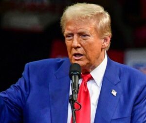 Read more about the article Donald Trump Tekan Iran: Ultimatum Negosiasi Menguat, AS Siagakan Kekuatan Militer