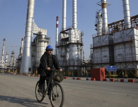 Read more about the article Risiko Iran Meningkat, Hedge Fund Perbesar Taruhan Bullish Minyak